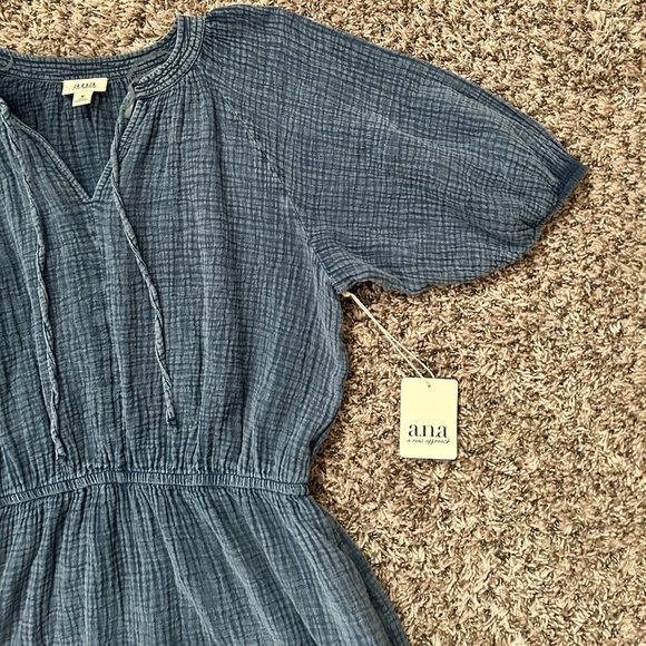 a.n.a Women’s Short Sleeve Popover Dress, 100% Cotton - Acid Wash Denim- NWT - Picture 12 of 14